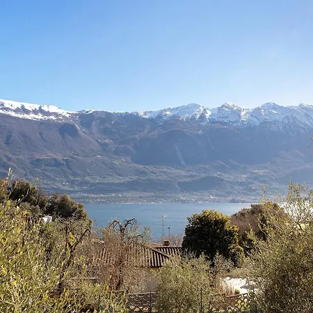 Casa L'oliver リモーネ・スル・ガルダ